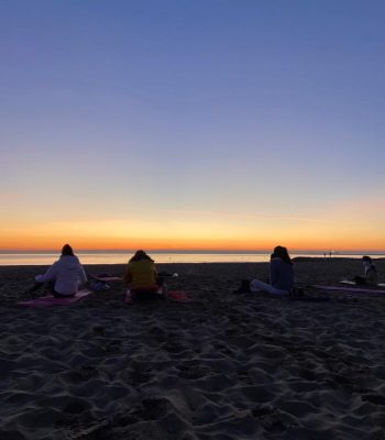 Yoga al amanecer valencia